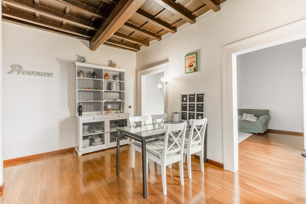 Navona Bernini Lodge โรม ภายนอก รูปภาพ